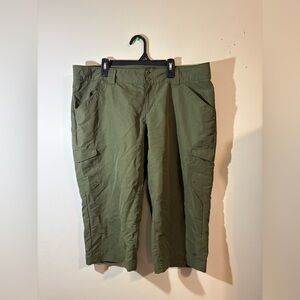 Columbia Women’s sportswear pants capri SZ 12 cargo trail hiking outdoor canvas